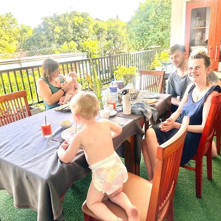St Claire'S Green Negombo Hotel & Hostels מראה חיצוני תמונה
