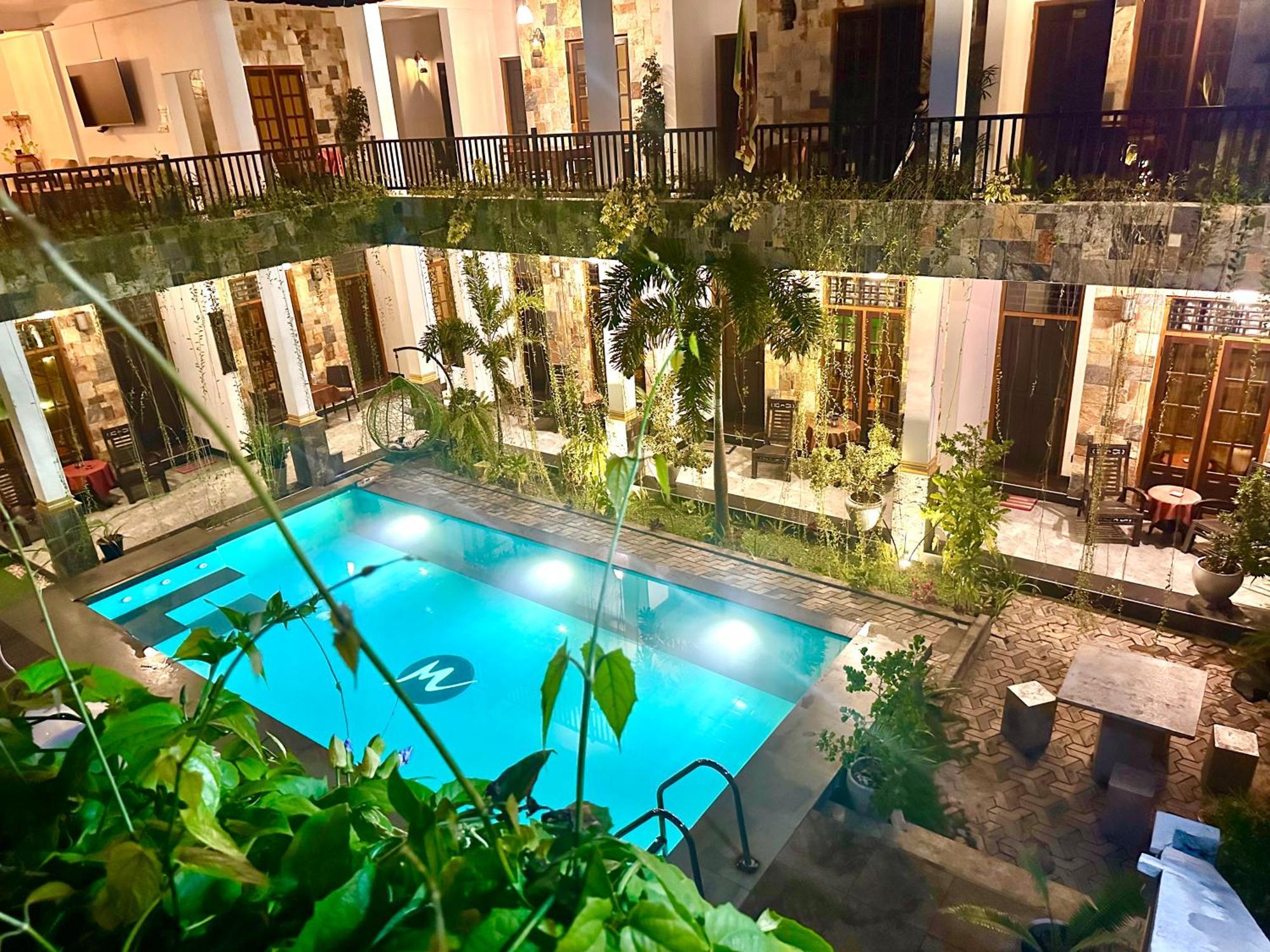 St Claire'S Green Negombo Hotel & Hostels מראה חיצוני תמונה