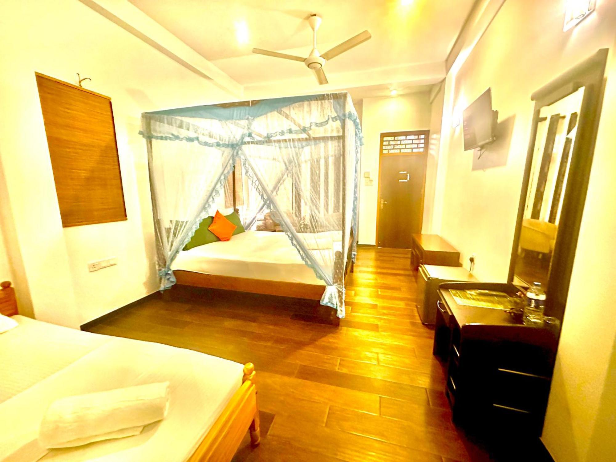 St Claire'S Green Negombo Hotel & Hostels מראה חיצוני תמונה