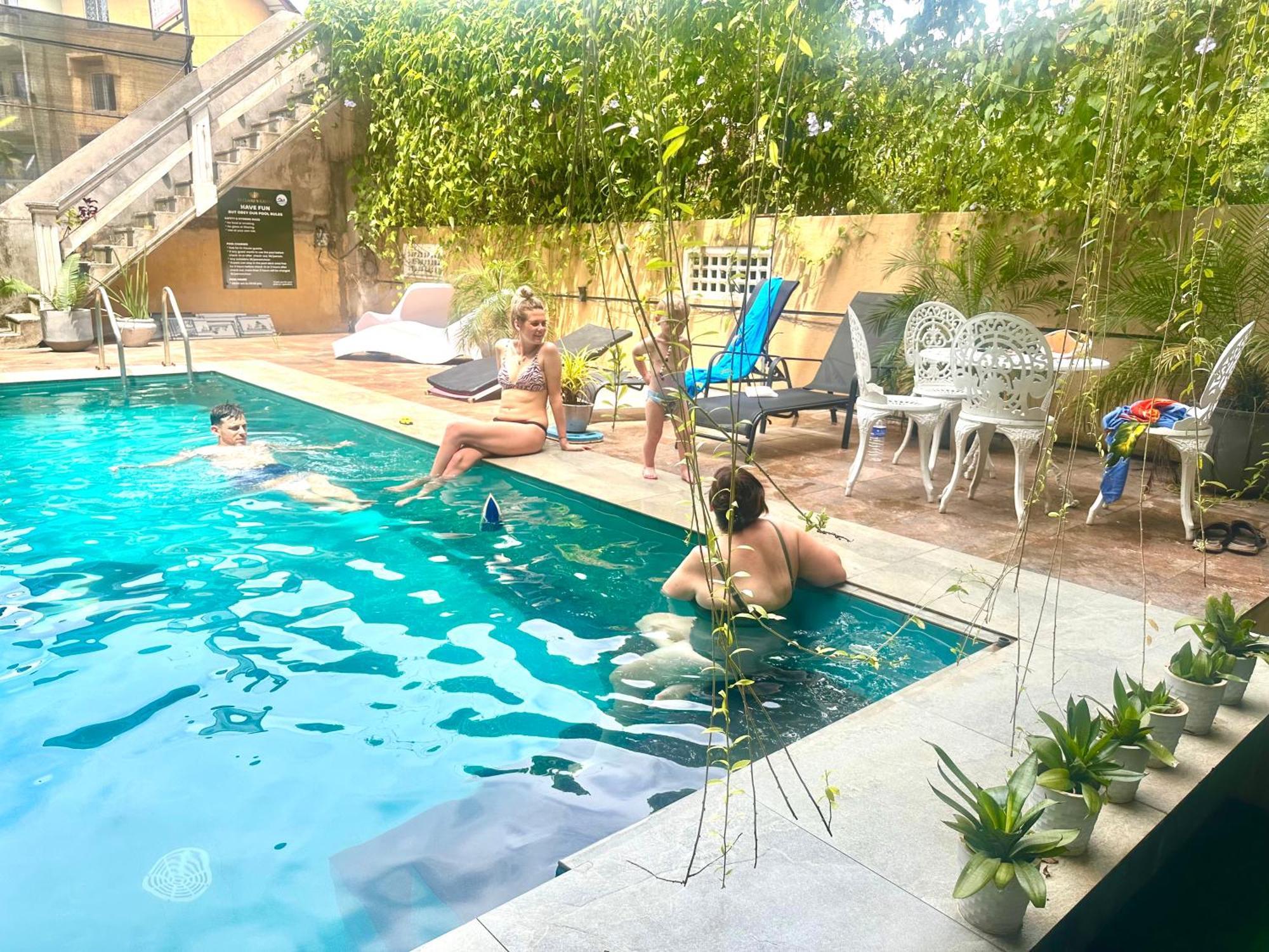 St Claire'S Green Negombo Hotel & Hostels מראה חיצוני תמונה